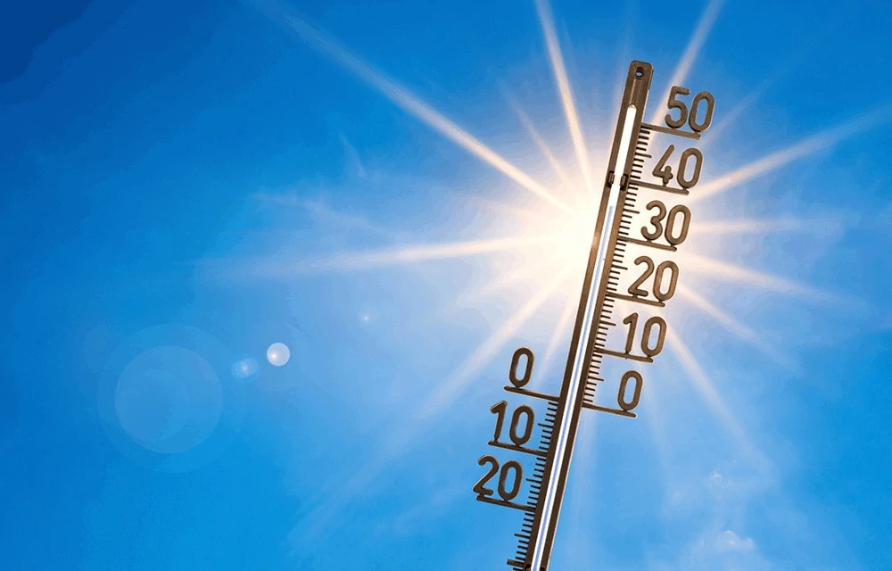 Ein Thermometer zeigt 35 Grad an